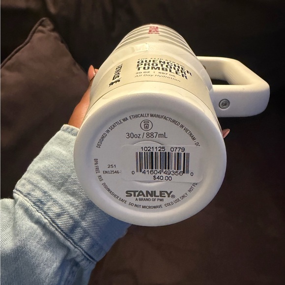 Stanley Pink Logo White Tumbler with Hearts - Picture 5 of 5